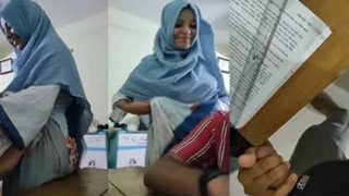 Hijabi School Girl Fucking Teacher In Class Room – Pakistani Girl