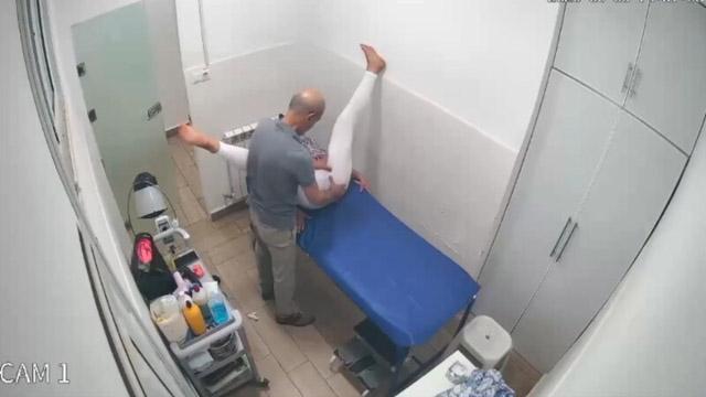 Old Rough Clinic Sex – Doctor Licking Video
